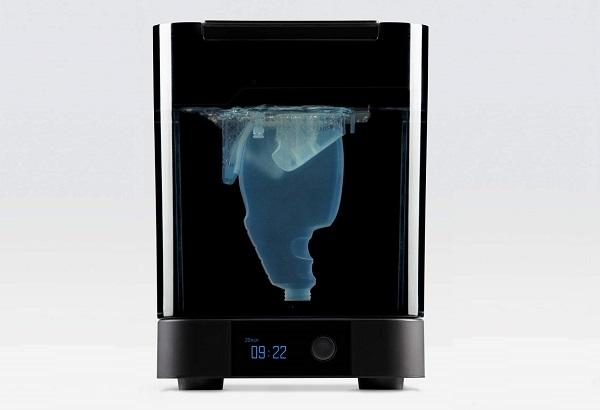 Formlabs предлагает два аппарата для постобработки фотополимерных 3D-печатных изделий