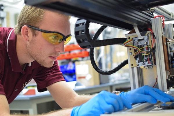 Американские ученые продемонстрировали 3D-печать полиимидом методом робокастинга