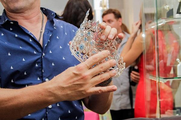 Киевские ювелиры подготовили 3D-печатную корону для победительницы конкурса «Мисс Украина Вселенная 2017»