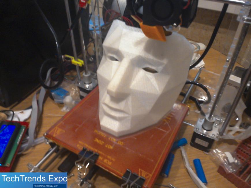 Светодиодная маска на 3D принтере.