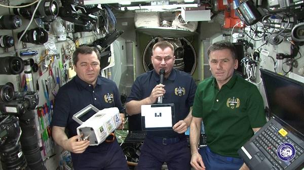 Российские космонавты вышли в космос и готовятся к запуску 3D-печатного спутника «Томск-ТПУ-120»