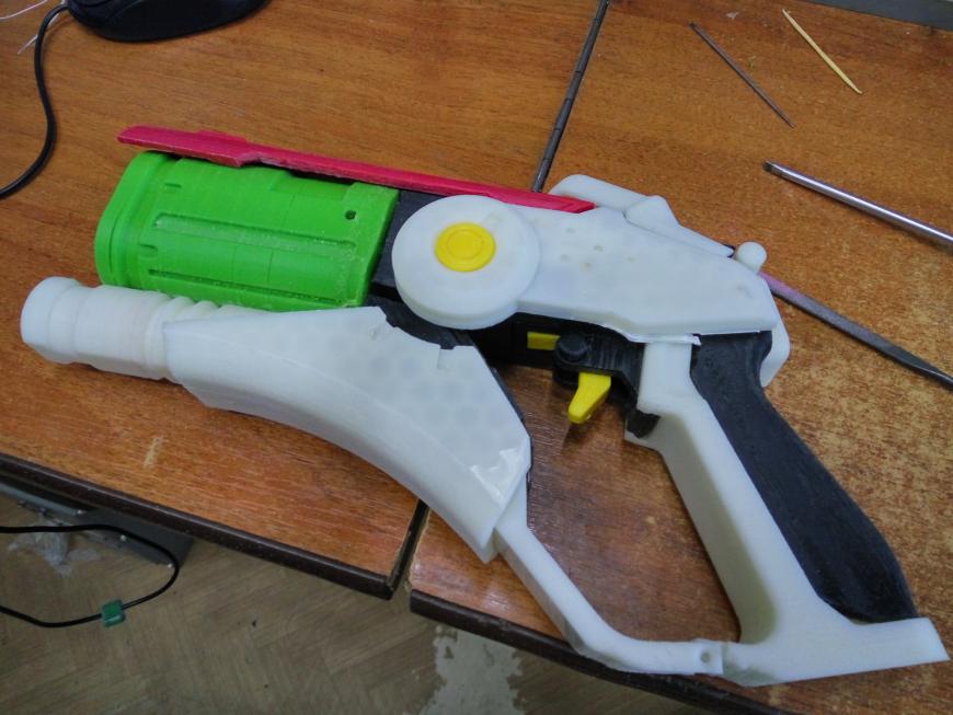 Печать заготовки пистолета Mercy из Overwatch