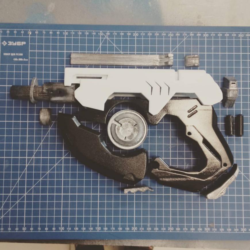 Пистолет Tracer из Overwatch