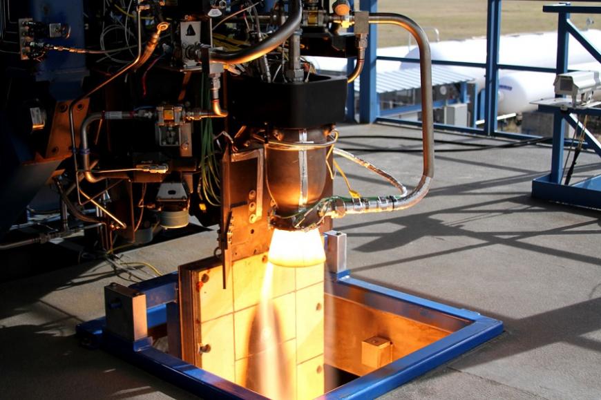 Новый корабль компании SpaceX с 3D-печатными двигателями пристыковался к МКС