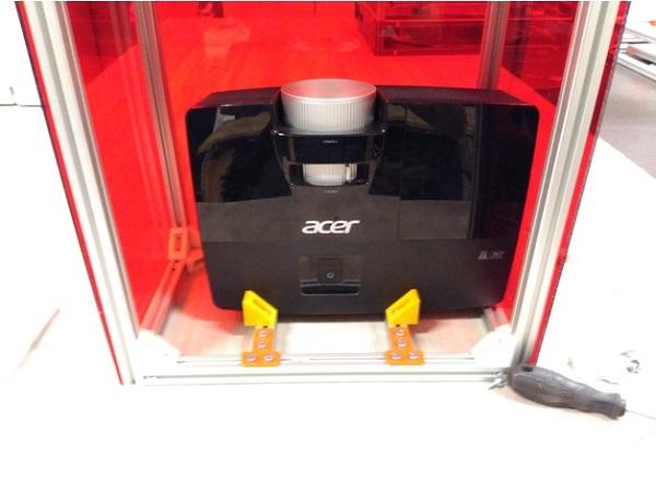 Алдрик Негрир предлагает руководство по сборке фотополимерного 3D-принтера