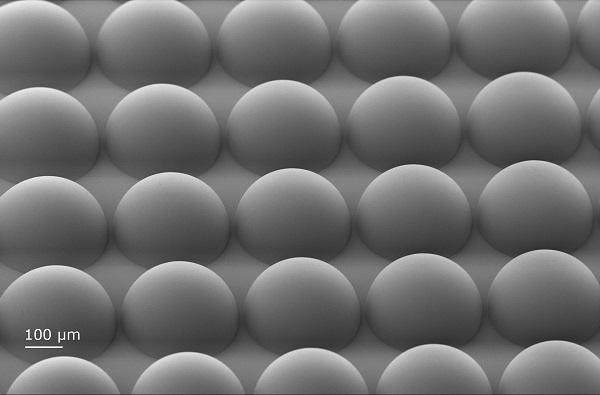 Технологии компании Nanoscribe позволяют производить 3D-печатную микрооптику