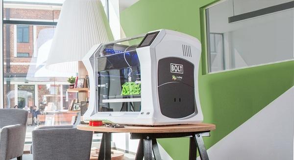 Настольный 3D-принтер Leapfrog Bolt позволяет печатать две модели одновременно
