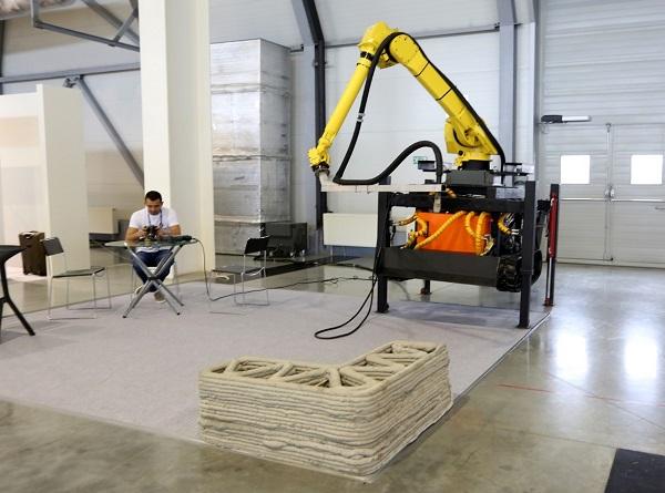 Напечатанный на 3D-принтере бетонный истукан появится в Свердловской области