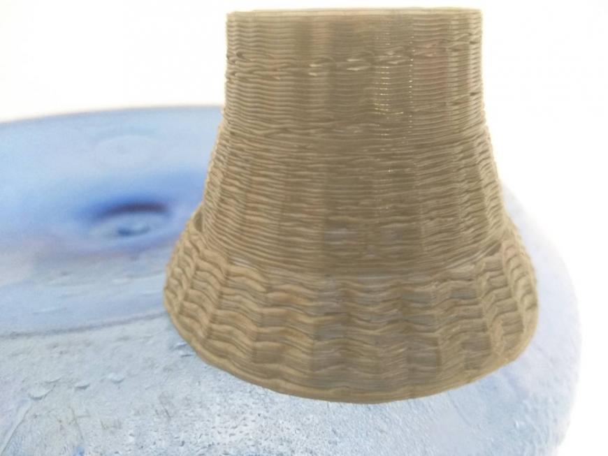 Соотношение температуры, скорости и охлаждения при печати вазы SBS пластиком.