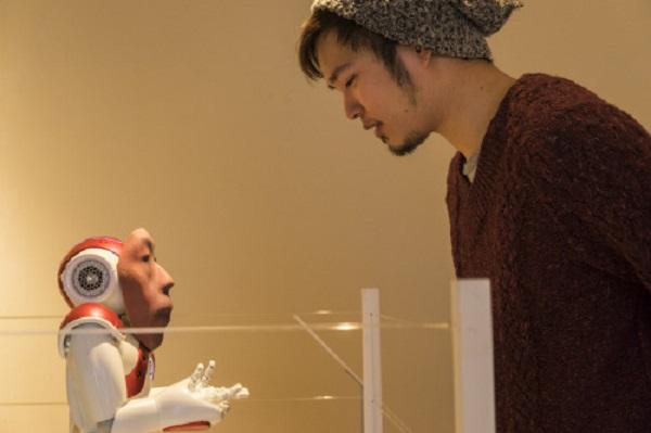 В Японии души умерших переселяют в роботов c 3D-печатными лицами
