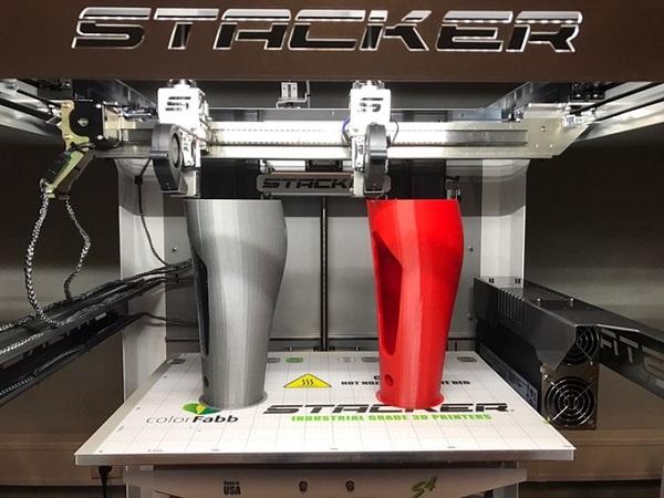 Крупноформатный 3D-принтер Stacker S2 с раздельными головками доступен на Kickstarter