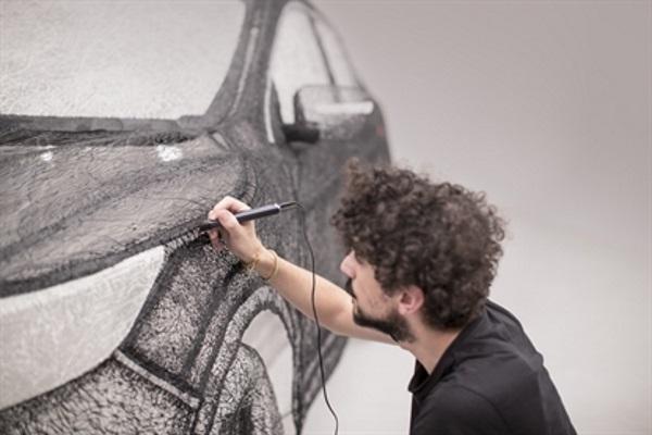 Рекордная скульптура кроссовера Nissan Qashqai выполнена 3D-ручками