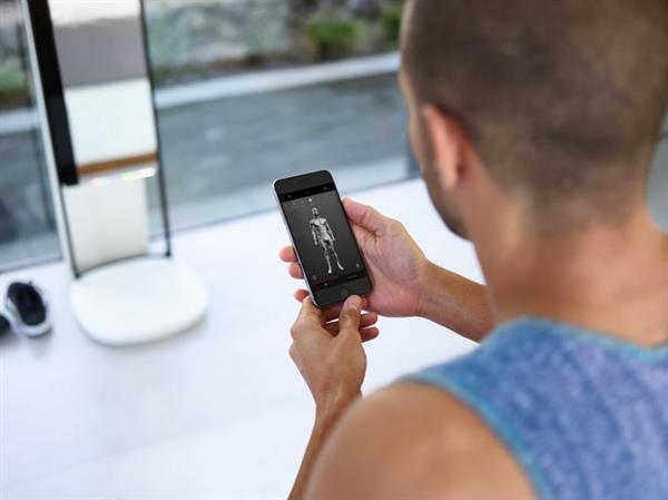 3D-сканирующее зеркало от Naked Labs помогает следить за своими фитнес-успехами