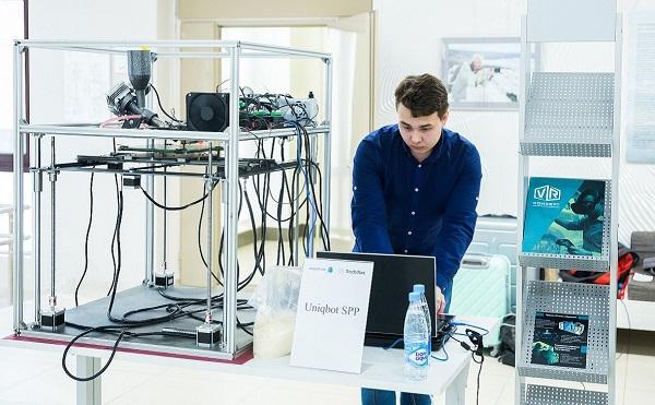 Российская компания Unimatech готовит 3D-принтер для печати гранулированными пластиками