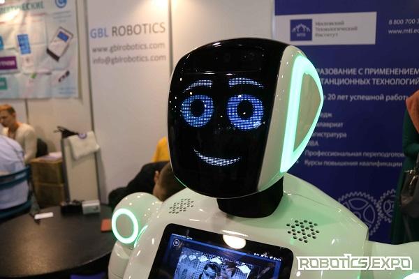 Робот-HR, антропоморфные роботы, роботы-помощники и промоботы – чем еще запомнилась Robotics Expo 2017