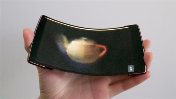 Канадские ученые сконструировали компактный планшет-свиток с гибким экраном