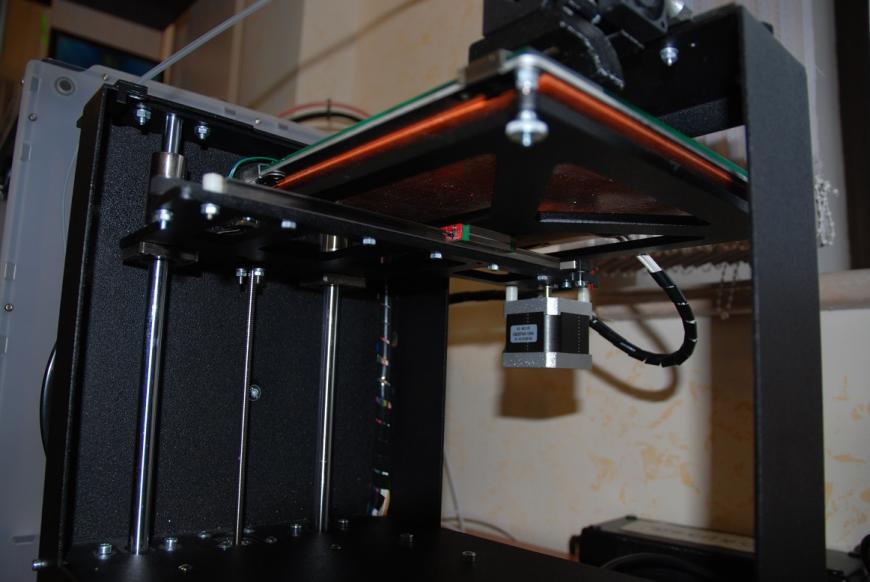 Обзор 3D-принтера mz3D-256: мал, да удал
