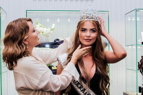 Киевские ювелиры подготовили 3D-печатную корону для победительницы конкурса «Мисс Украина Вселенная 2017»
