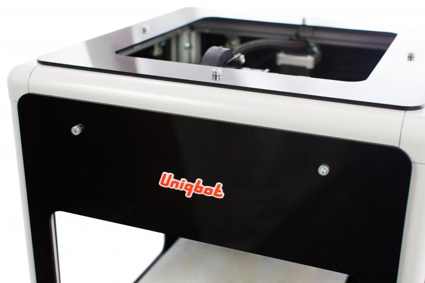 Новый 3D принтер UniqBot