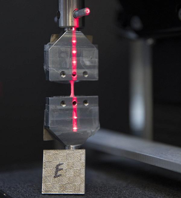 Лучше традиционной металлургии: ученые LLNL научились повышать прочность и пластичность 3D-печатной стали