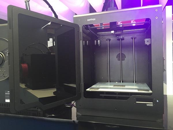 Компания Zortrax выпустила профессиональный настольный 3D-принтер M300