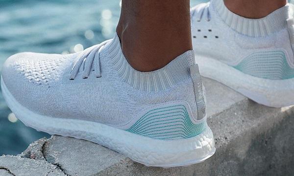 Adidas выпустит 7000 пар кроссовок с 3D-печатными элементами из пластиковых отходов