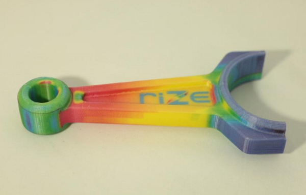Компания Rize анонсировала цветной 3D-принтер XRize