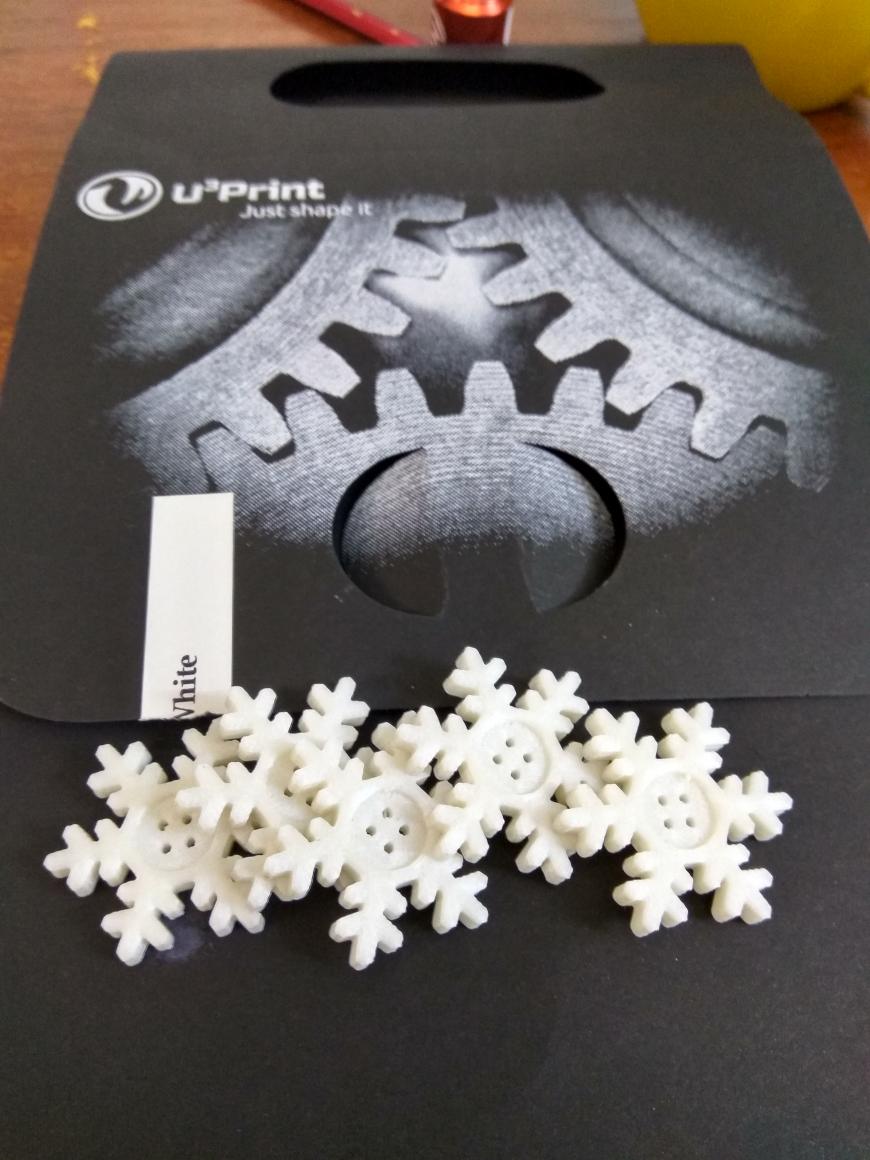 Тест PLA pearl white от U3Print: ' А у Вас есть точно такой же, но с перламутровыми пуговицами?'