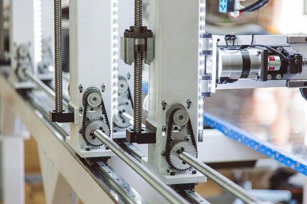 Titan Robotics разработала 3D-принтер с пятью независимыми печатающими головками