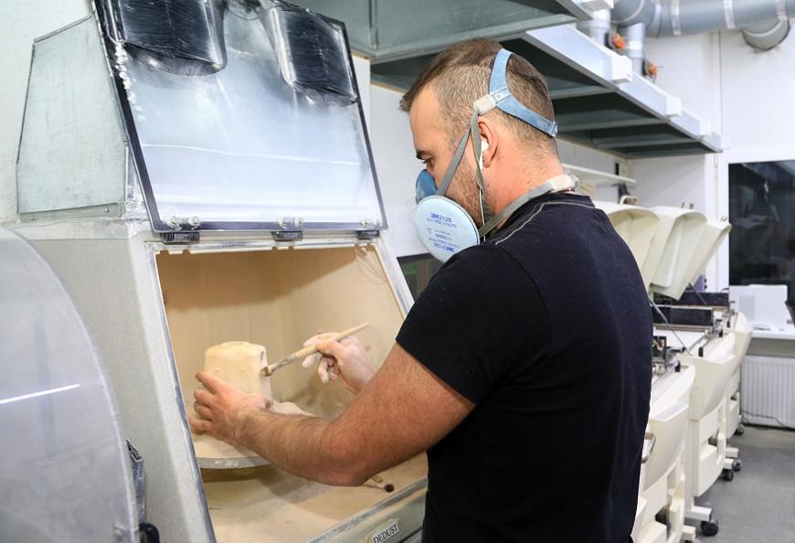 Кwambio запускает проект ADAM по 3D-печати костных эндопротезов