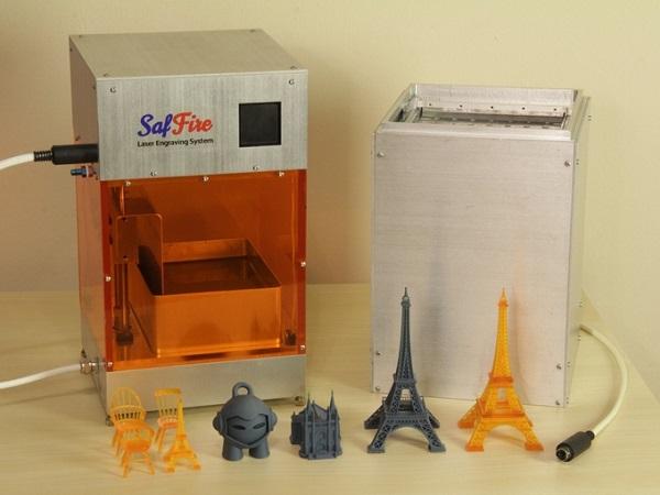 Модульная система SafFire сочетает функции стереолитографического принтера и лазерного гравера