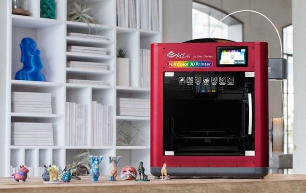 XYZprinting анонсировала первый настольный FDM 3D-принтер с полной цветовой гаммой