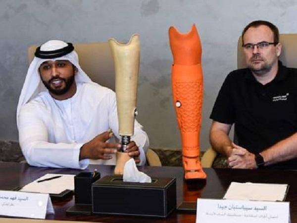 Житель ОАЭ вновь ходит и бегает благодаря 3D-печатным протезам ног