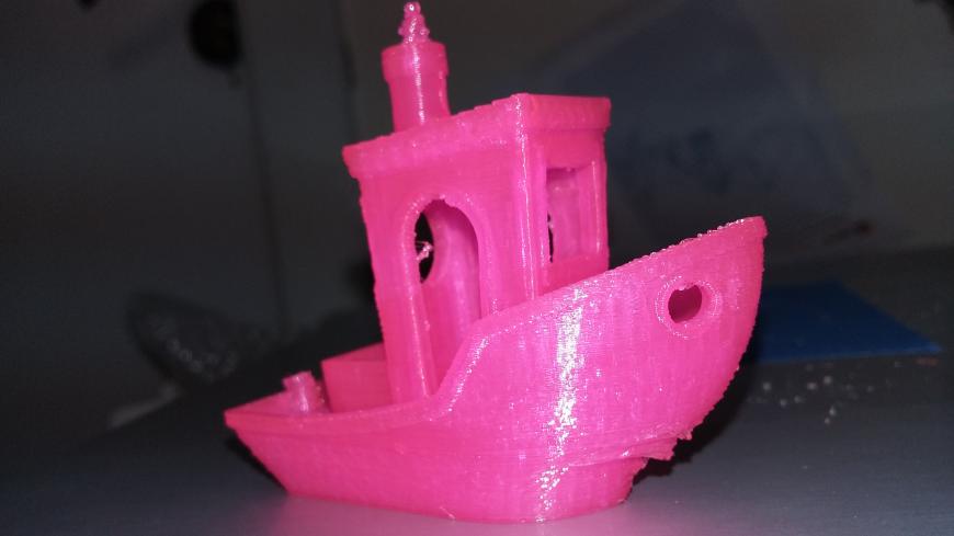 Розовый кораблик