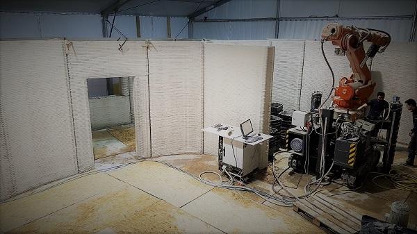 Компания CyBe печатает на 3D-принтере жилой дом для миланской выставки