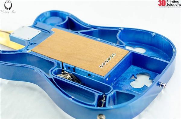 Майк Тайсон распечатал гитару на 3D-принтере UP Box!