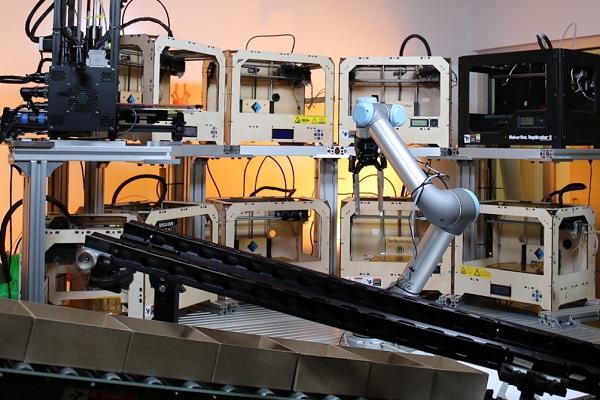 Компания Tend.ai получила $2млн на совершенствование роботизированной системы для обслуживания 3D-принтеров