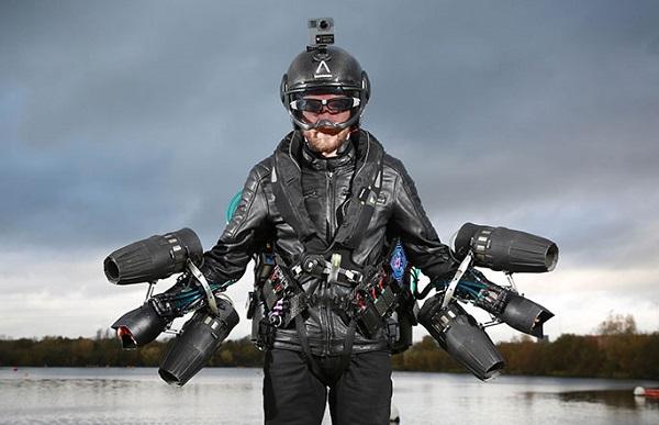 Британский изобретатель замышляет воздушные гонки на 3D-печатных реактивных ранцах