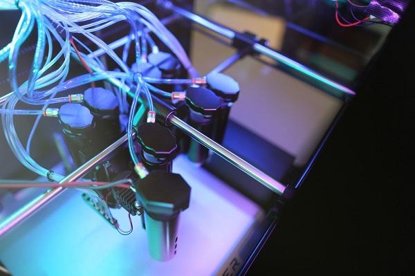 Компания Aether начинает испытания бюджетных многофункциональных 3D-биопринтеров