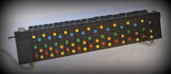 3D-печатная гитарная клавиатура от Дона Бэкона
