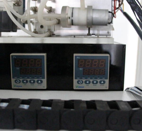 Китайский 3D-биопринтер Anyprint B01CS способен одновременно печатать разными материалами