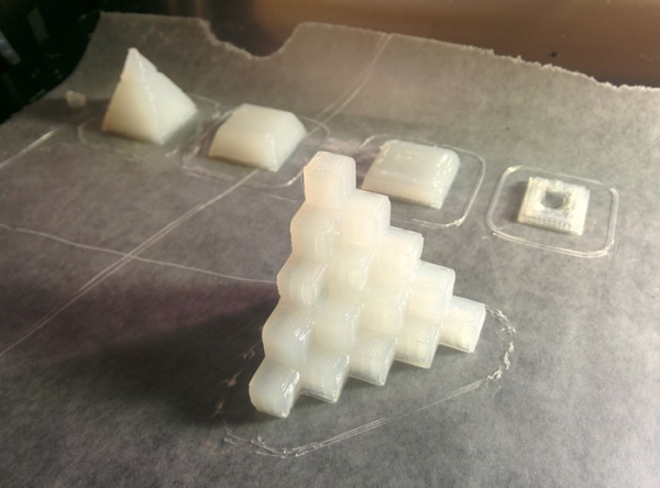 Экструдер Discov3ry позволит вам печатать силиконом, сахарной глазурью и глиной
