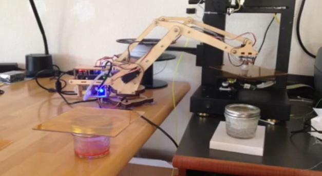 Парень объединил робототехнику с 3D-печатью для повышения эффективности