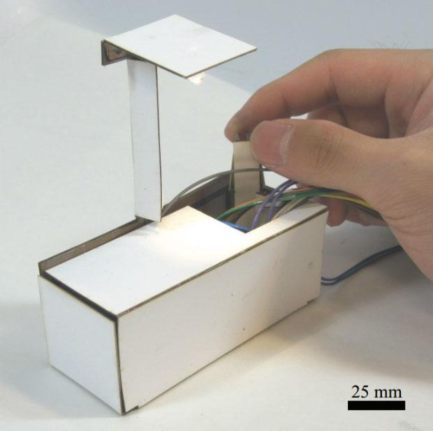 3D-печатная самособирающаяся лампа