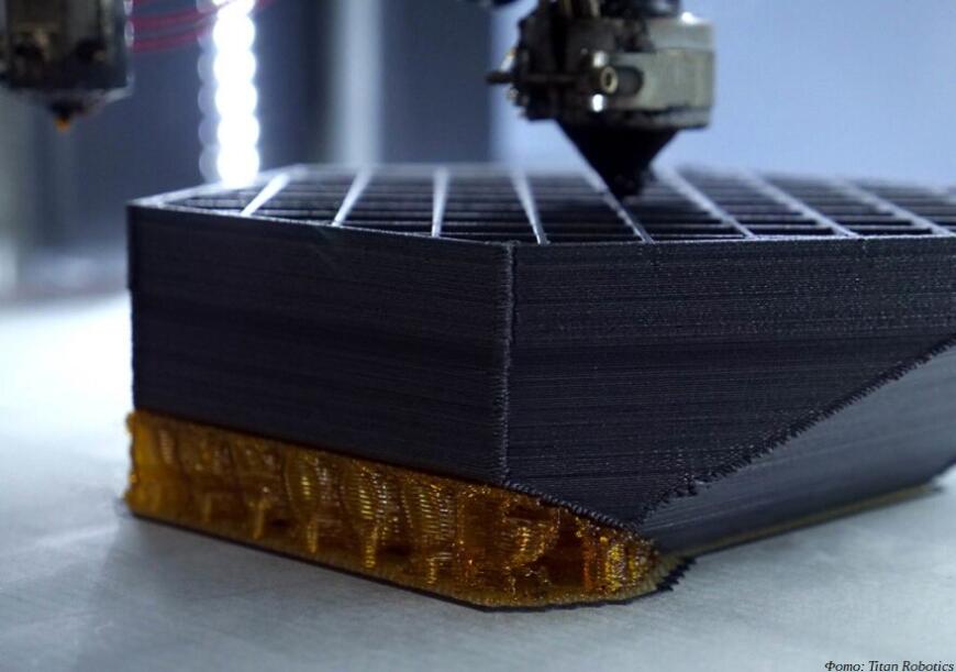 Новый 3D-принтер от Titan Robotics печатает филаментами и гранулятами