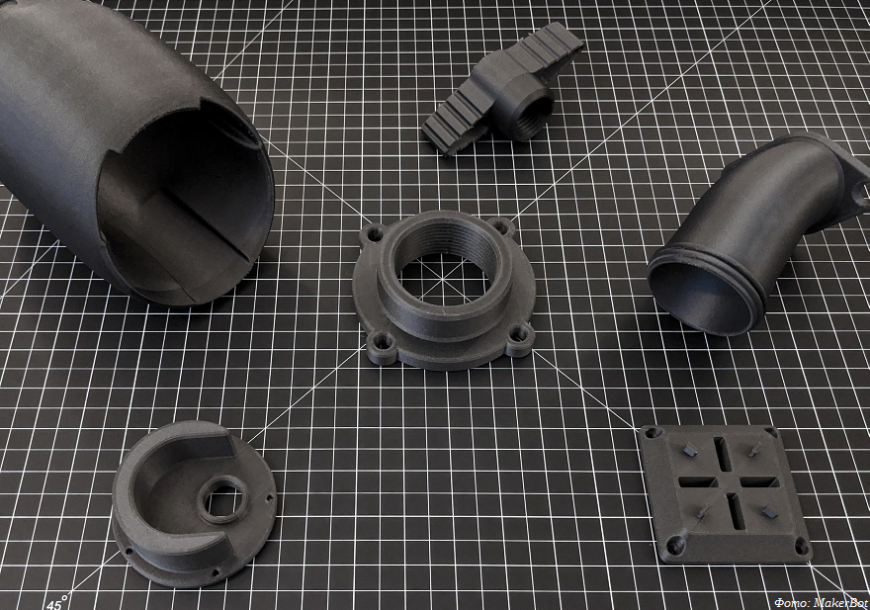 MakerBot анонсировал филамент из угленаполненного нейлона и новый вариант 3D-принтера Method