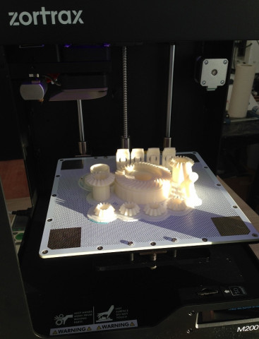 Продам 3D- принтер Zortrax M200