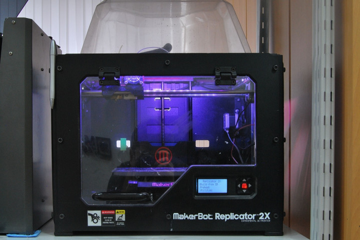 3d принтер MakerBot Replicator 2x БУ, производство США.