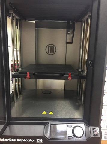 3D-принтер MakerBot Z18