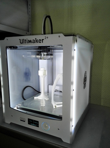 продам 3D принтер Ultimaker 2+